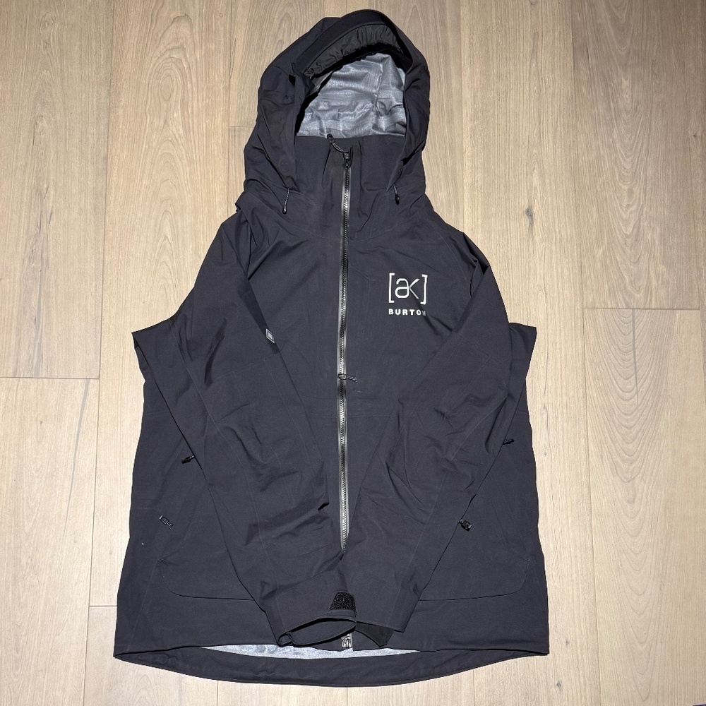 Women's Burton [ak]® Kimmy GORE-TEX 3L Stretch Jacket (Barely Used)